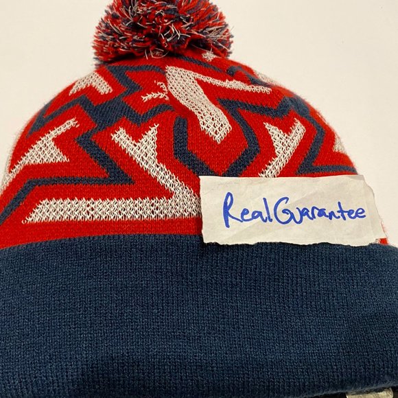 RARE New Era New England Patriots Glowflake Glow in the Dark Winter Knit Beanie - Picture 3 of 4